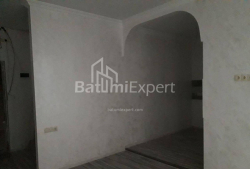 Квартира 42 м² - Фрiдiона Халвашi, Батумі, Грузія