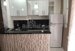 Квартира 3-комн 69 м² - Зураба Горгiладзе, Батумі