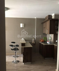 Квартира 3-комн 67 м² - Юсуфа Кобаладзе, Батумі