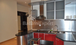 Квартира 85 м² - Зураба Горгiладзе, Батумі, Грузія