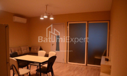 Квартира 3-комн 56 м² - Вахтанга Горгасалі, Батумі