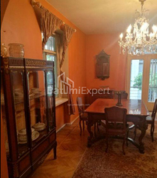 Квартира 4-комн 151 м² - Руставелі, Батумі