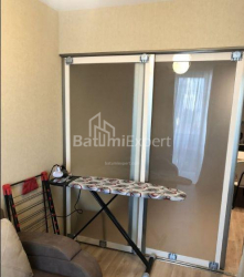 Квартира 3-комн 57 м² - Вахтанга Горгасалі, Батумі