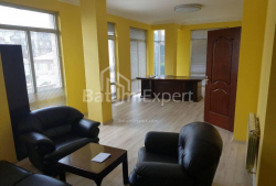 Квартира 5-комн 122 м² - Михайла Лермонтова, Батумі