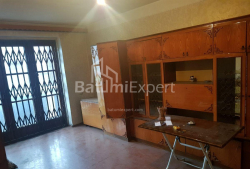 Квартира 3-комн 80 м² - Юр'ївська, Батумі
