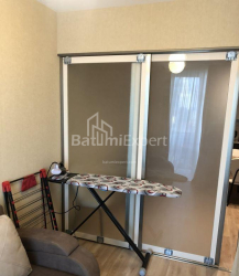 Квартира 3-комн 57 м² - Вахтанга Горгасалі, Батумі