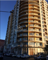 Квартира 3-комн 72 м² - Михайла Лермонтова, Батумі