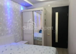 Квартира 4-комн 110 м² - Іване Джавахишвілі, Батумі