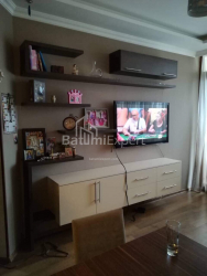 Квартира 2-комн 50 м² - Вахтанга Горгасалі, Батумі