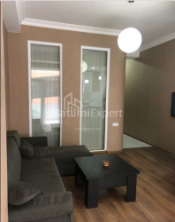 Квартира 3-комн 65 м² - Зураба Горгiладзе, Батумі