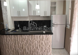 Квартира 3-комн 65 м² - Зураба Горгiладзе, Батумі