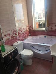Квартира 3-комн 72 м² - Oлександра Пушкiна, Батумі