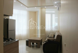 Квартира 45 м² - Зураба Горгiладзе, Батумі, Грузія