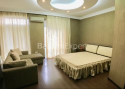 Квартира 160 м² - Зураба Горгiладзе, Батумі, Грузія