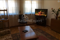 Приватний будинок 100 м² - Леха і Марії Качинських, Батумі, Грузія