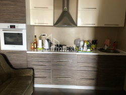 Квартира 2-комн 63 м² - Хайдара Абашидзе, Батумі