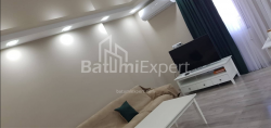 Квартира 3-комн 65 м² - Давида Агмашенеблі, Батумі