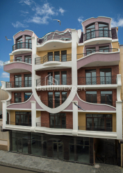 Квартира 2-комн 60.8 м² - Ісрафіла Джинчарадзе, Батумі