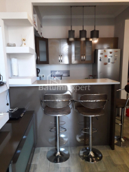 Квартира 2-комн 60 м² - Зураба Горгiладзе, Батумі