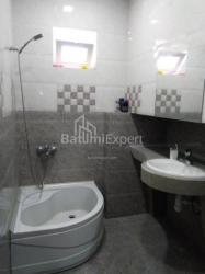 Квартира 3-комн 70 м² - Шерифа Хімшіашвілі, Батумі