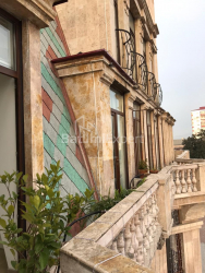 Квартира 4-комн 110 м² - Нiколоза Бараташвiлi, Батумі