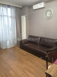 Квартира 3-комн 66 м² - Важа-Пшавела, Батумі