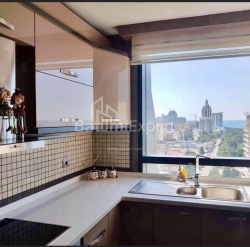 Квартира 3-комн 88 м² - Руставелі, Батумі