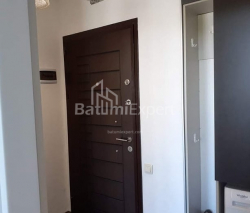 Квартира 2-комн 47 м² - Леха і Марії Качинських, Батумі
