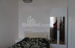 Квартира 2-комн 58 м² - Зураба Горгiладзе, Батумі