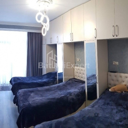 Квартира 3-комн 85 м² - Еквтіме Такаішвілі, Батумі