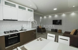 Квартира 3-комн 71 м² - Давида Агмашенебелі, Батумі