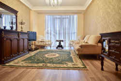 Квартира 3-комн 117 м² - Зураба Горгiладзе, Батумі