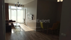 Квартира 2-комн 59 м² - Михайла Лермонтова, Батумі