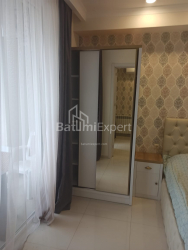 Квартира 3-комн 68 м² - Вахтанга Горгасалі, Батумі