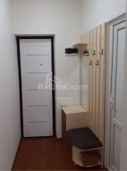 Квартира 3-комн 55 м² - Леха і Марії Качинських, Батумі