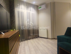Квартира 42.3 м² - Леха і Марії Качинських, Батумі, Грузія
