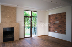 Приватний будинок 230 м² - Свимон Кананели, Кваріаті, Грузія