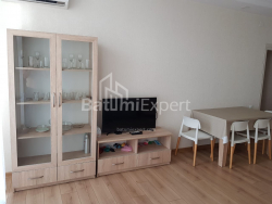 Квартира 3-комн 80 м² - Зураба Горгiладзе, Батумі