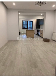 Квартира 4-комн 120 м² - Давида Клдіашвілі, Батумі