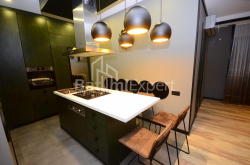 Квартира 3-комн 98 м² - Зураба Горгiладзе, Батумі
