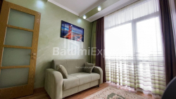 Квартира 3-комн 70 м² - Ніко Піросмані, Батумі