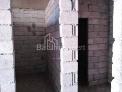 Квартира 3-комн 53.3 м² - Ангiса, Батумі