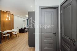 Квартира 62.2 м² - Зураба Горгiладзе, Батумі, Грузія