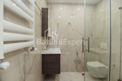 Квартира 62.2 м² - Зураба Горгiладзе, Батумі, Грузія