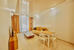 Квартира 2-комн 57 м² - Ангiса, Батумі