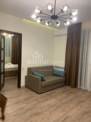 Квартира 3-комн 60 м² - Ангiса, Батумі