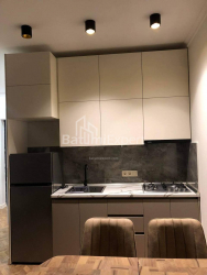 Квартира 2-комн 48 м² - Ангiса, Батумі