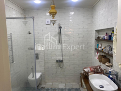 Квартира 100 м² - Зураба Горгiладзе, Батумі, Грузія