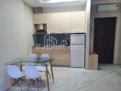 Квартира 2-комн 42 м² - Ангiса, Батумі