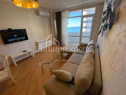 Квартира 2-комн 63 м² - Зураба Горгiладзе, Батумі